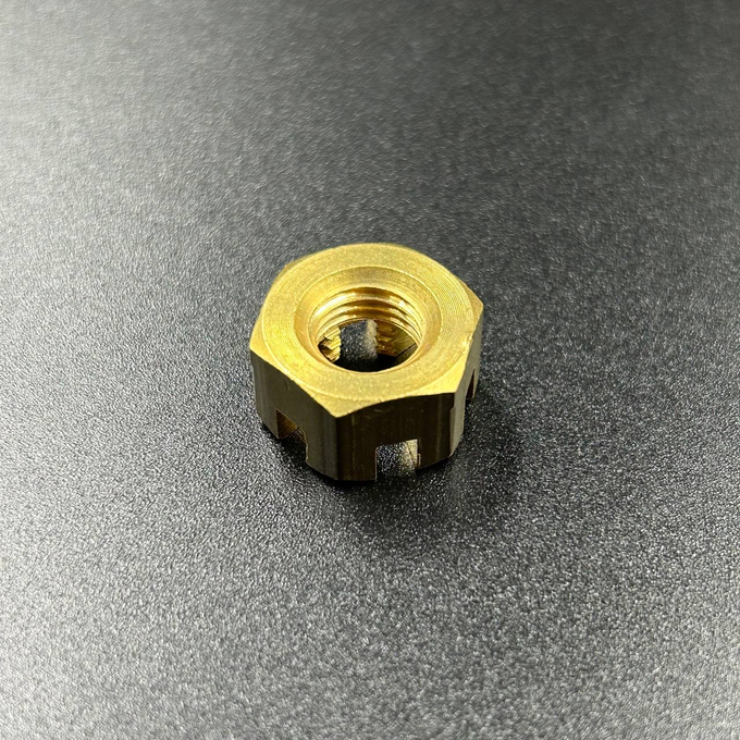 Гайка крепления гребного винта Tohatsu 6-9.8, MFS6-8 (369-64121-0) (Osaka)