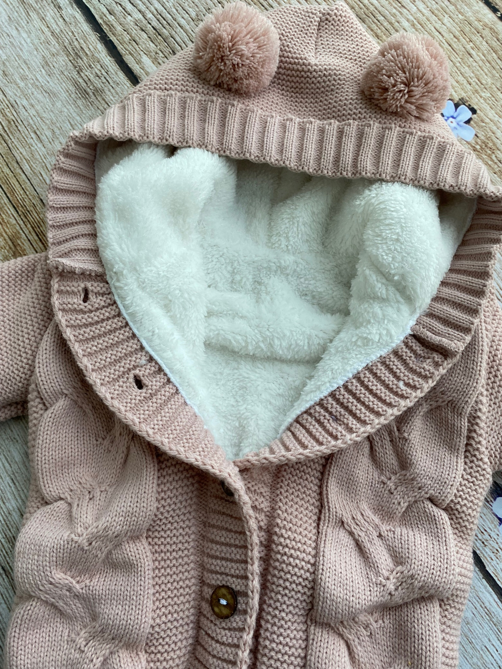 Вязаный комплект на выписку 5 предметов  (Одеяло утеплен., бант, пинетки, комбинезон, шапка) (Цвет: Синий)