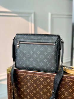 Louis Vuitton District PM Messenger Bag