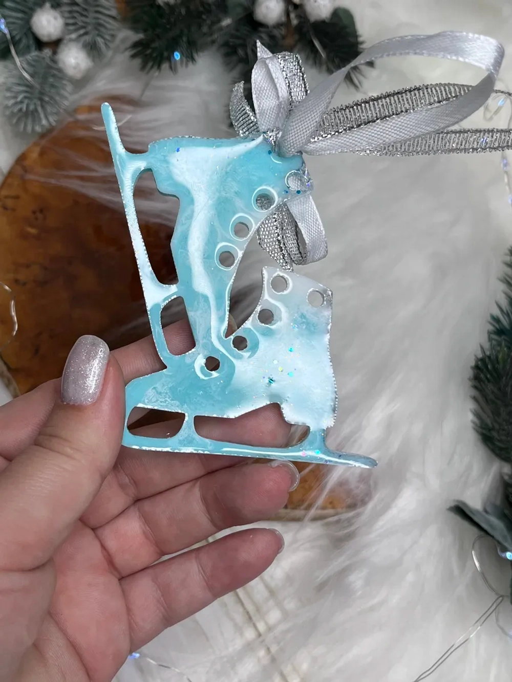 Новогодняя елочная игрушка Коньки