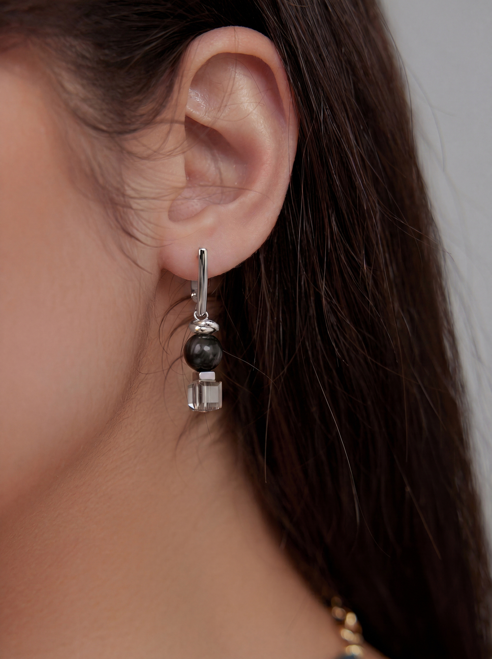 Серьги с кошачим глазом и кубиками Swarovski, оттенок серебро