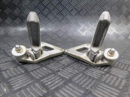 Подножки пассажирские Kawasaki ZZR 400 98 (с кронштейнами) 052993