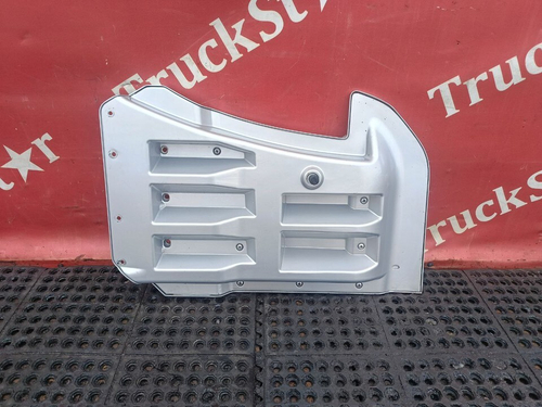 Продолжение двери правой 2023г