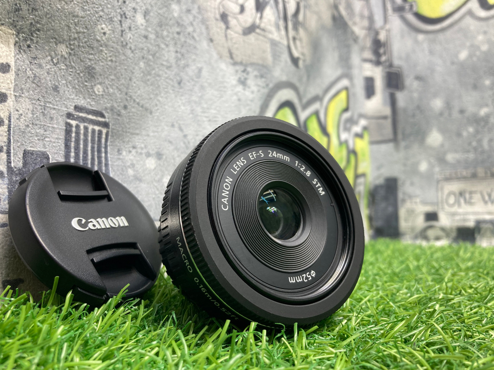 Canon EF-S 24mm 2.8 STM