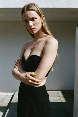 ZARA ТОП БАНДО С ВЫРЕЗОМ СЕРДЕЧКОМ, ЧЕРНЫЙ