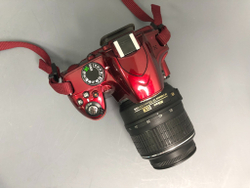 Nikon D3200 Red kit 18-55mm 3.5-5.6G VR 12.700 кадров