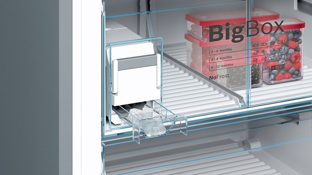 Двухкамерный холодильник Bosch KGN86AI30R