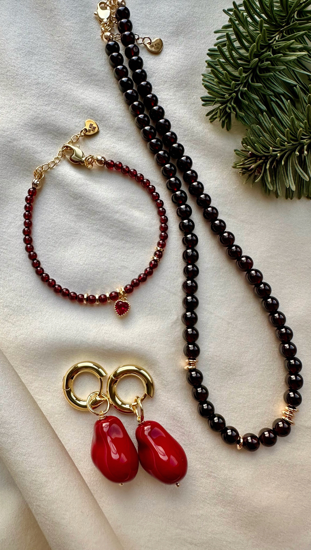 Браслет Гранатовое сердце с фианитом