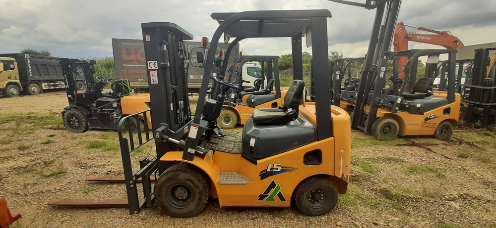 Aurora CPCD* Вилочный погрузчик CPCD15 (Дизельный, 2,3 л, 41 л.с., АТ)