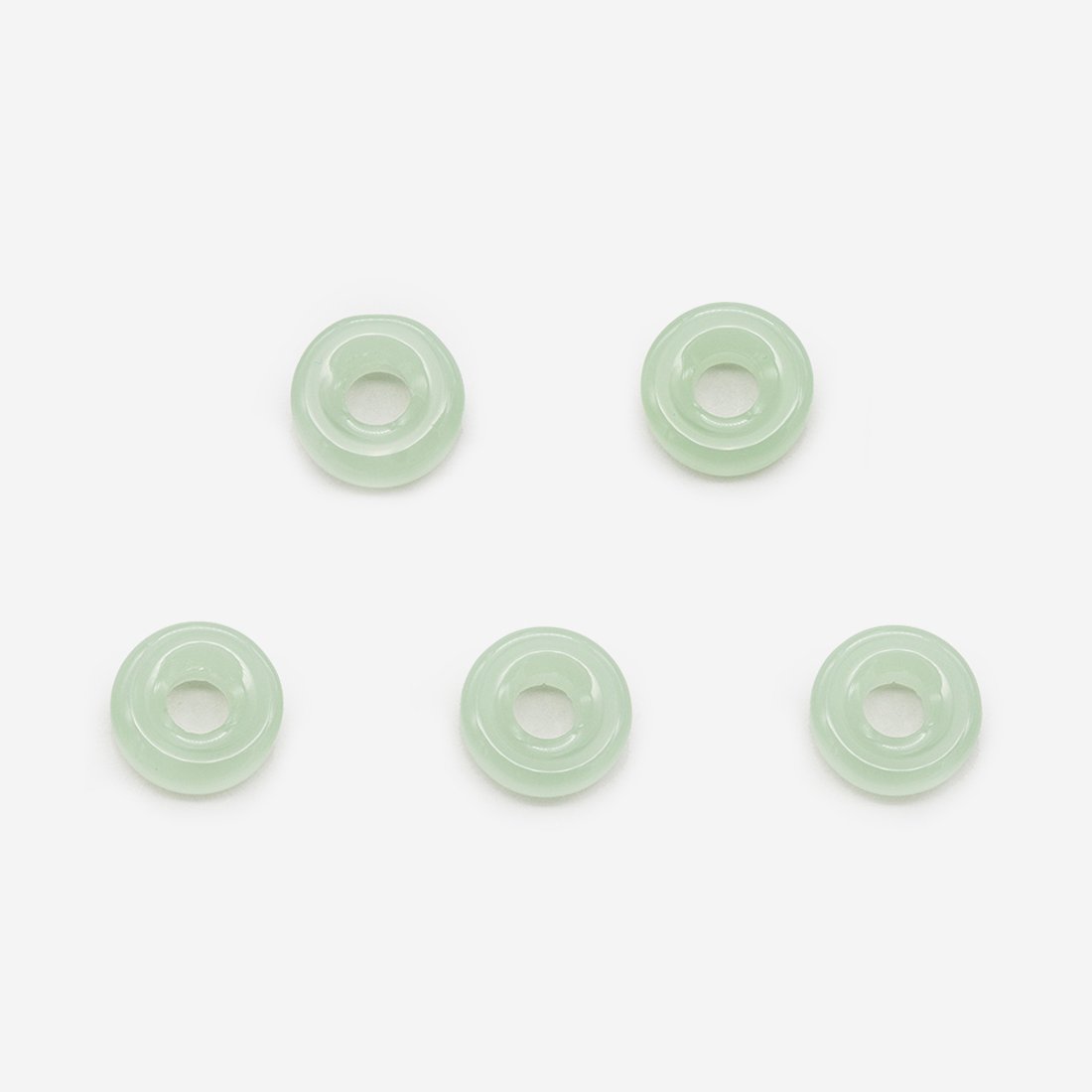 Бублик из нежно-зеленого нефрита (имитация), 12,5мм