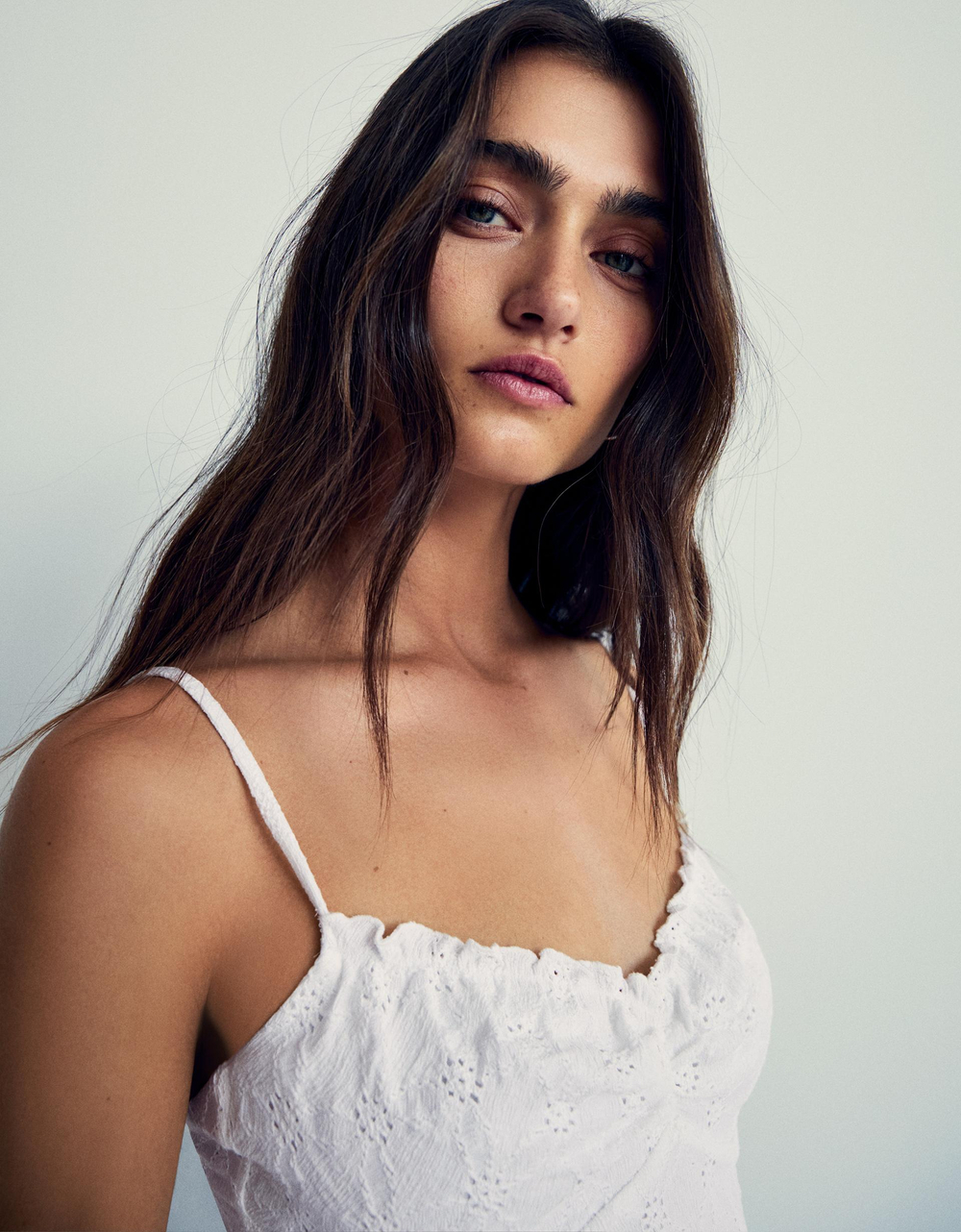 Мини-платье с вышивкой - BERSHKA