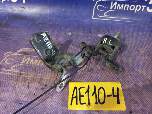 Петля двери задней левой TOYOTA SPRINTER 1995