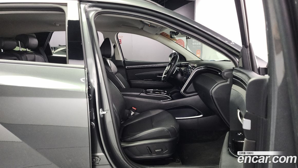 Hyundai Tucson (NX4) Бензин 1.6 Turbo 4WD (08.2022)