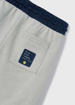 спортивные брюки