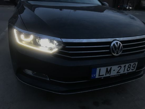 Передние фары VW Пассат Б8 2016-2018 V4 Type