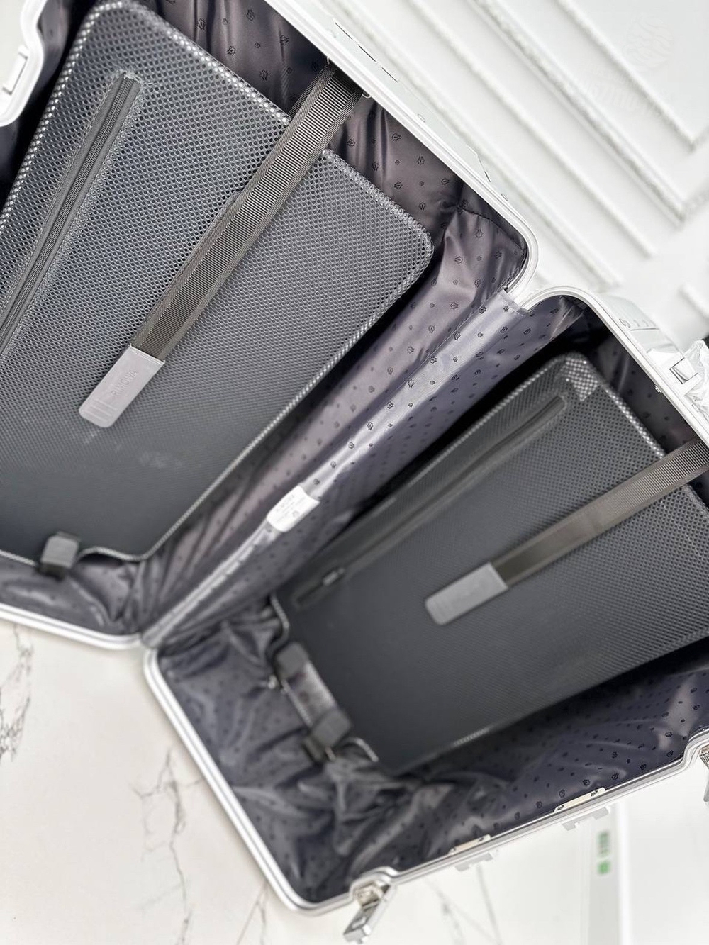 Дорожный чемодан Rimowa Trunk