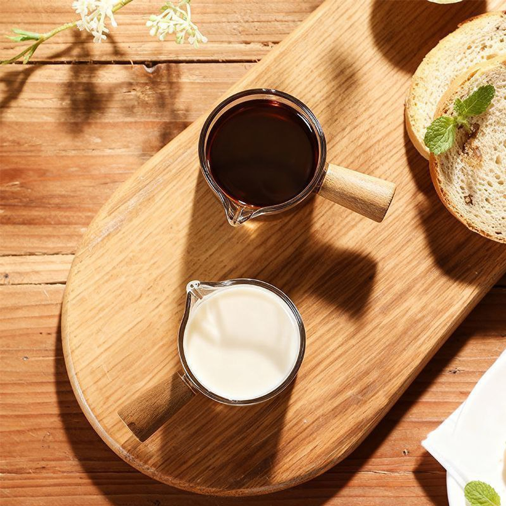 Стеклянная мерная чашка