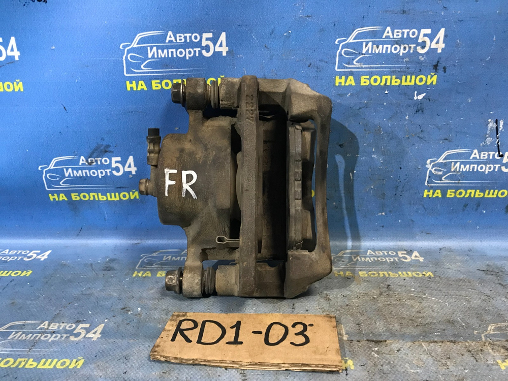Суппорт тормозной передний правый Honda CRV 1997