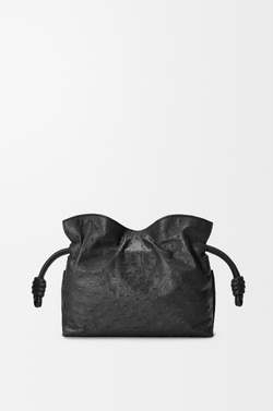 Loewe Мини-клатч Flamenco из страусиной кожи, черный