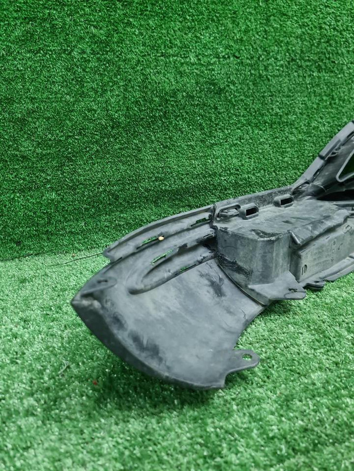 Юбка переднего бампера Mercedes GLC X253 19-22 AMG