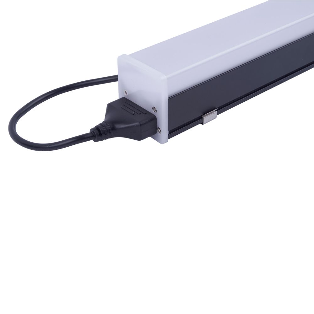 ULO-N10A-40W-6500K-L120 IP40 BLACK Светильник линейный светодиодный подвесной. Прямой. 120см. Белый свет 6500K. 2000Лм. Алюминий. Цвет черный. TM Uniel