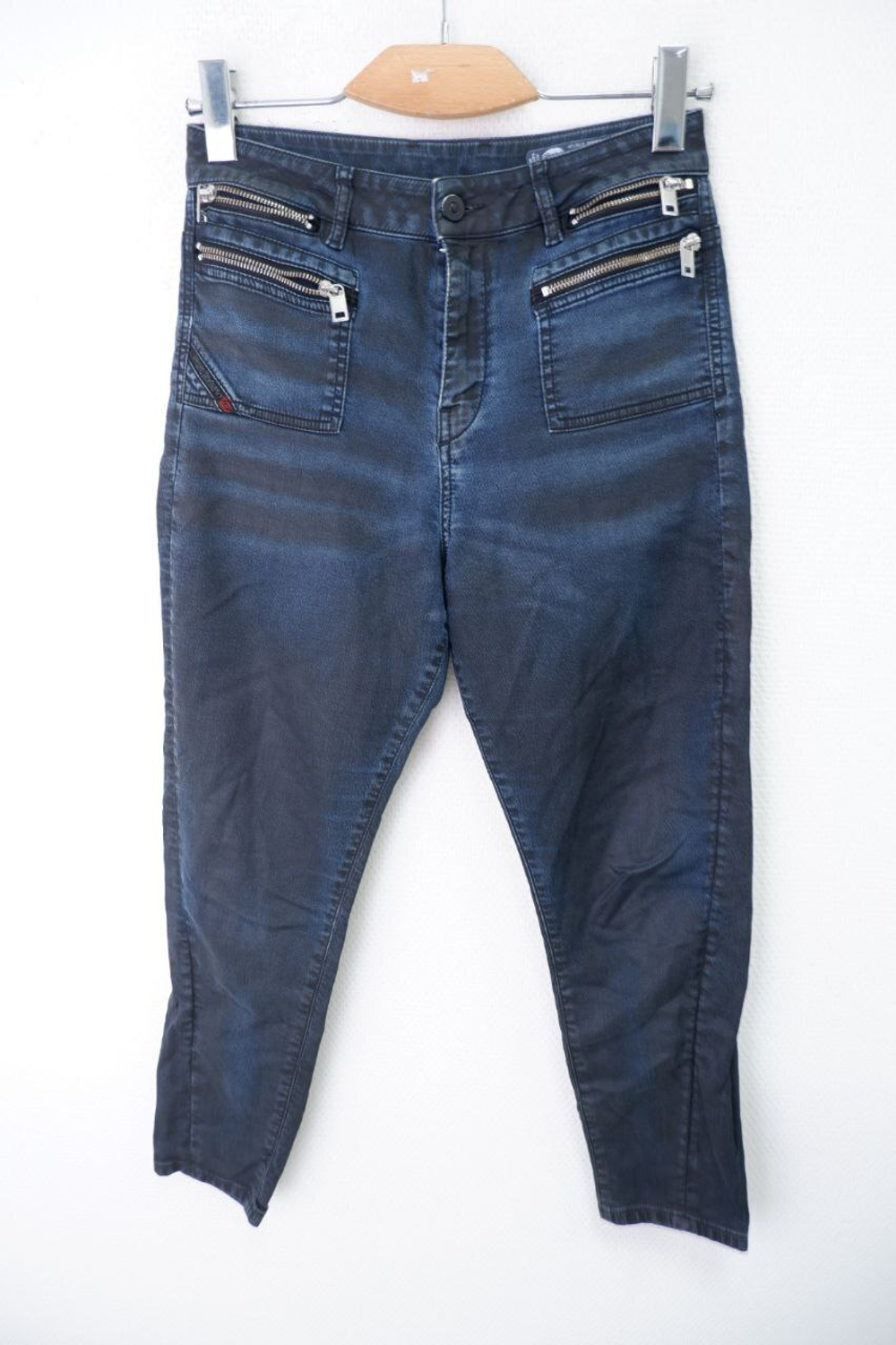 Джинсы стильные 42 размер