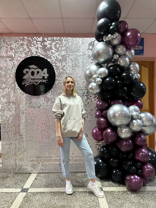 Фотозона на выпускной №2868 пайетка серебро