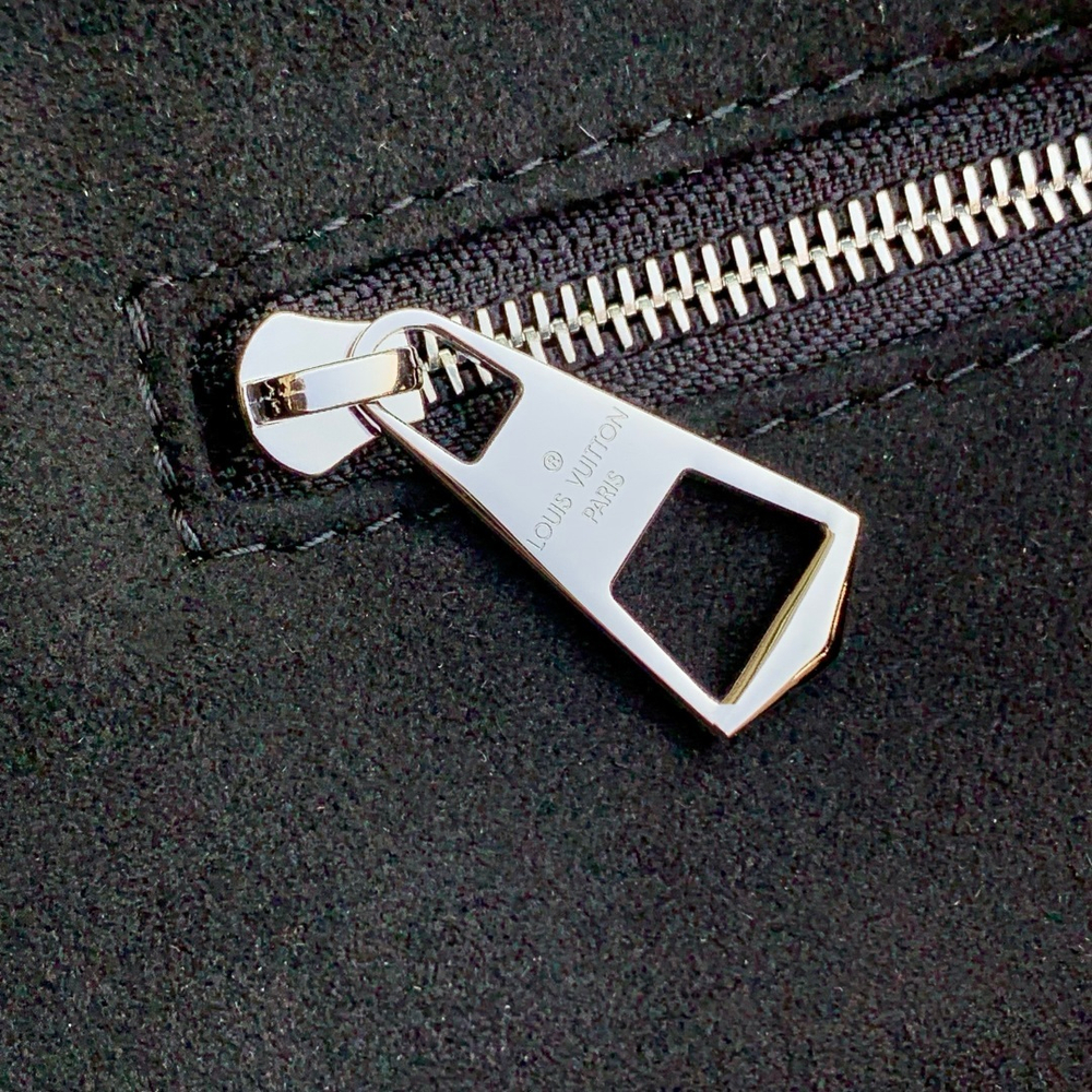 Louis Vuitton CarryAll BB