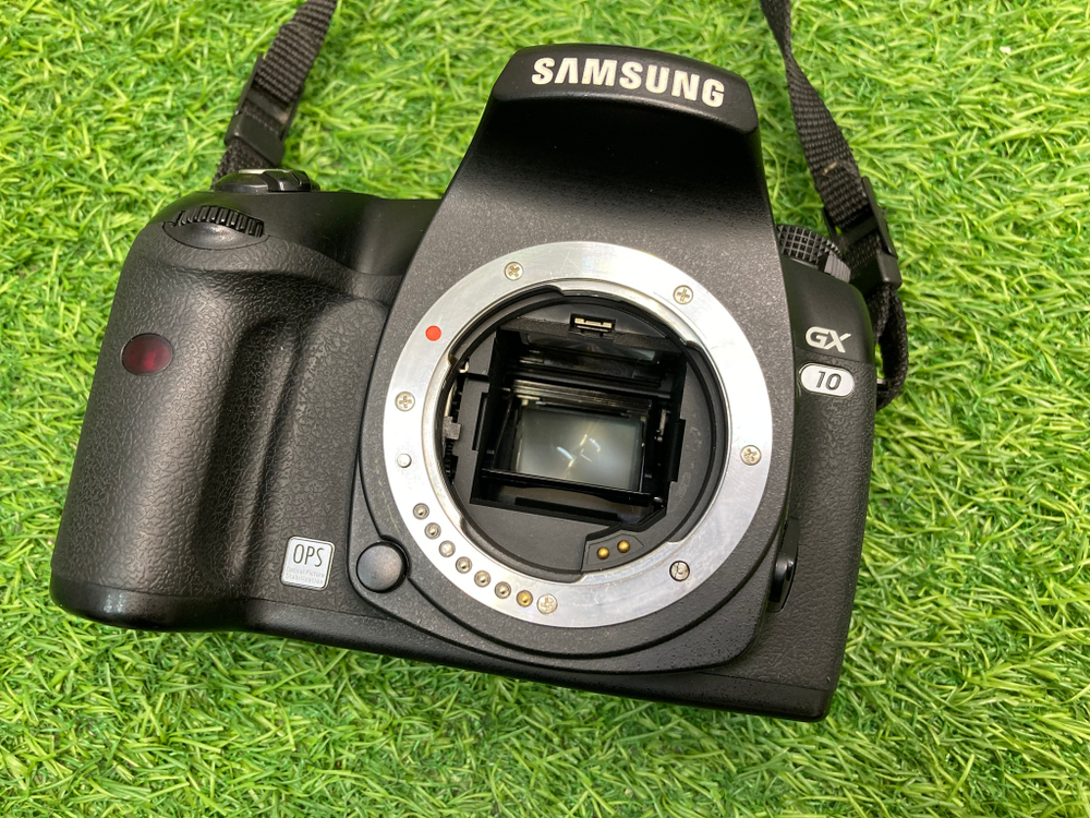 Samsung GX-10 Kit Schneider Kreuznach 18-55mm