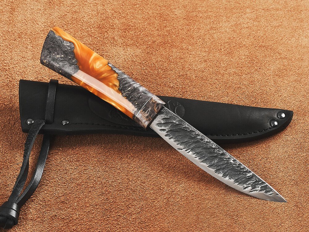 Якутский нож "Амга", сталь Х12МФ, рукоять пепельная стабилизированная карельская береза / акрил янтарь