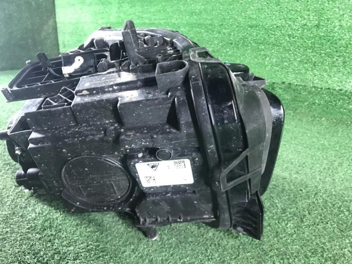 Фара правая Mercedes GLB X247 (2019-2023) LED