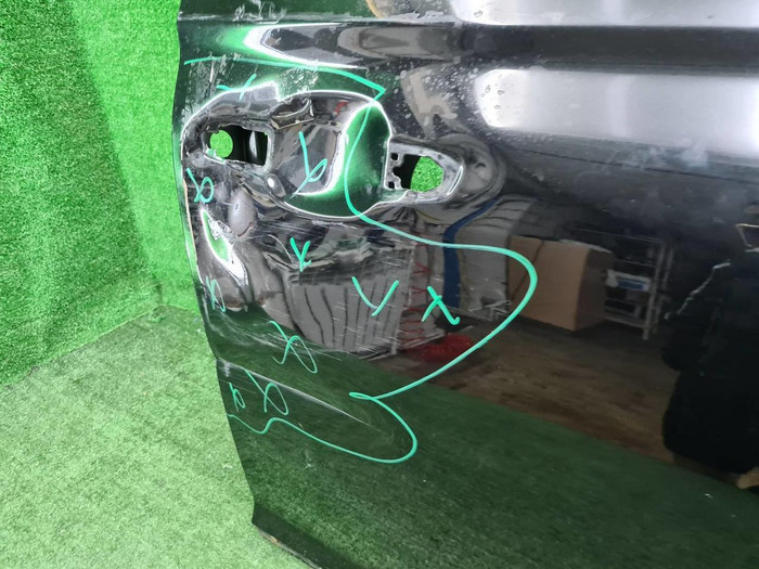 Дверь передняя правая Genesis G90 (2016-2022)