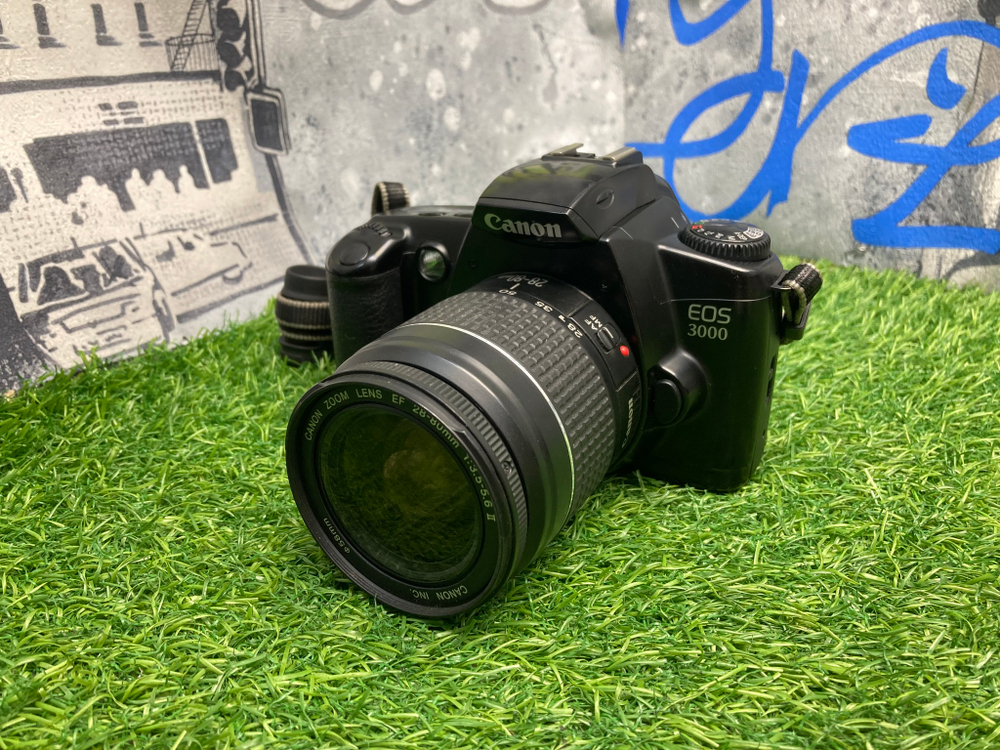 Canon EOS 3000 kit EF 28-80mm 3.5 5-5.6 II