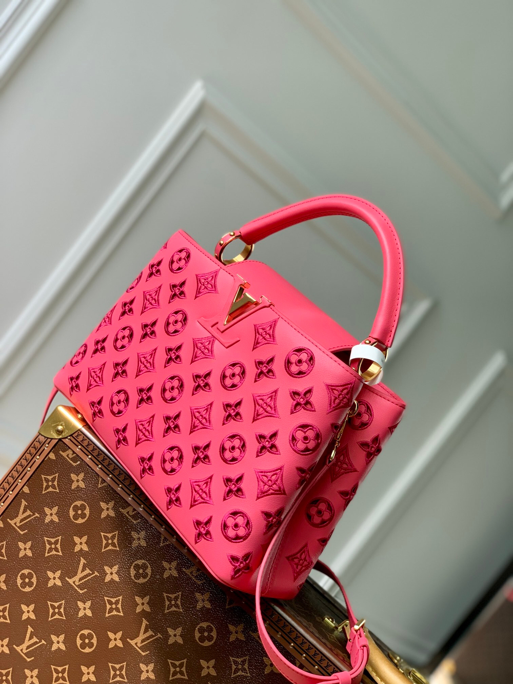 Louis Vuitton Capucines MM
