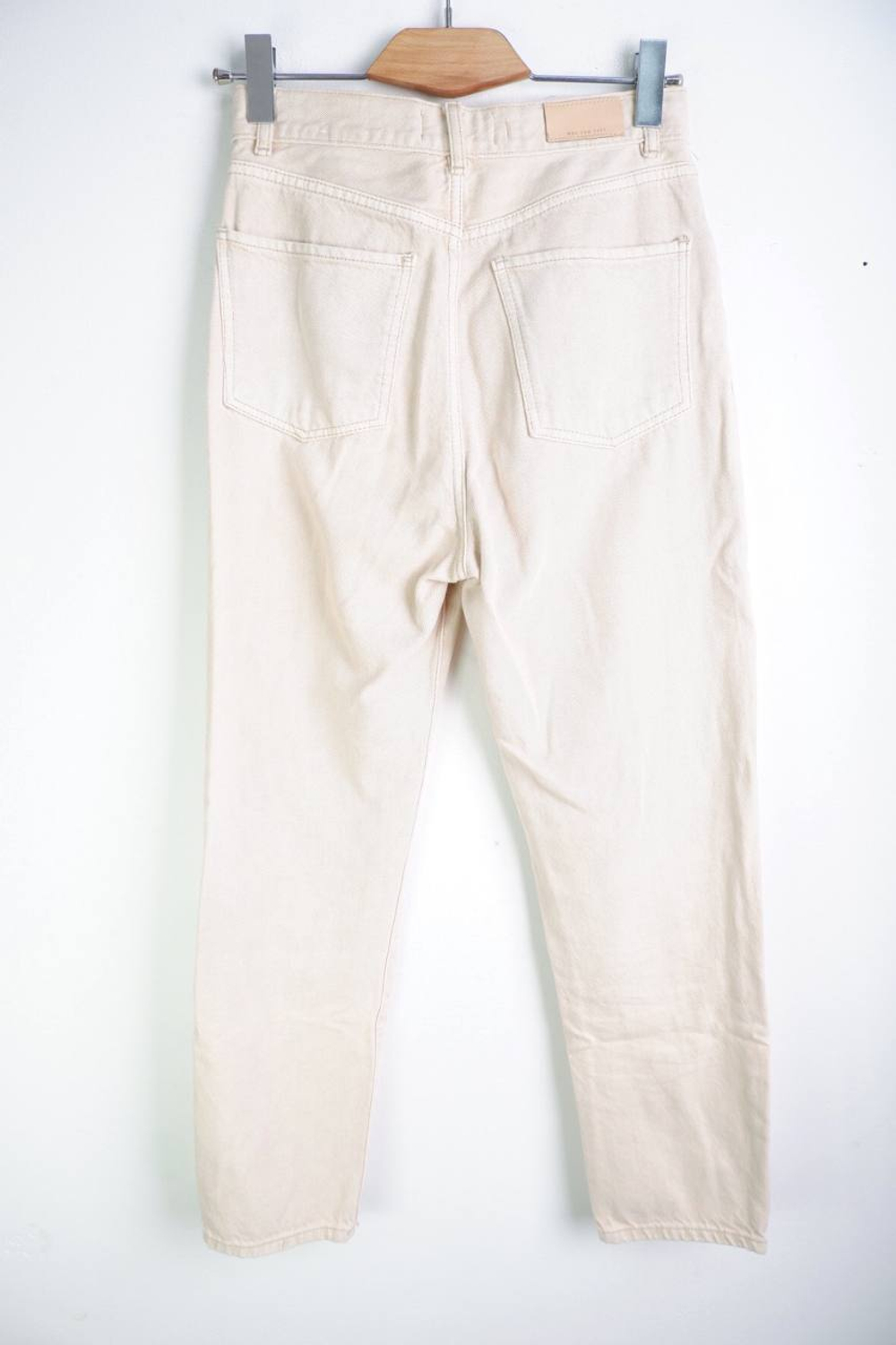 Джинсы Mango светлого оттенка, маркировка 36, визуально на 42 размер
