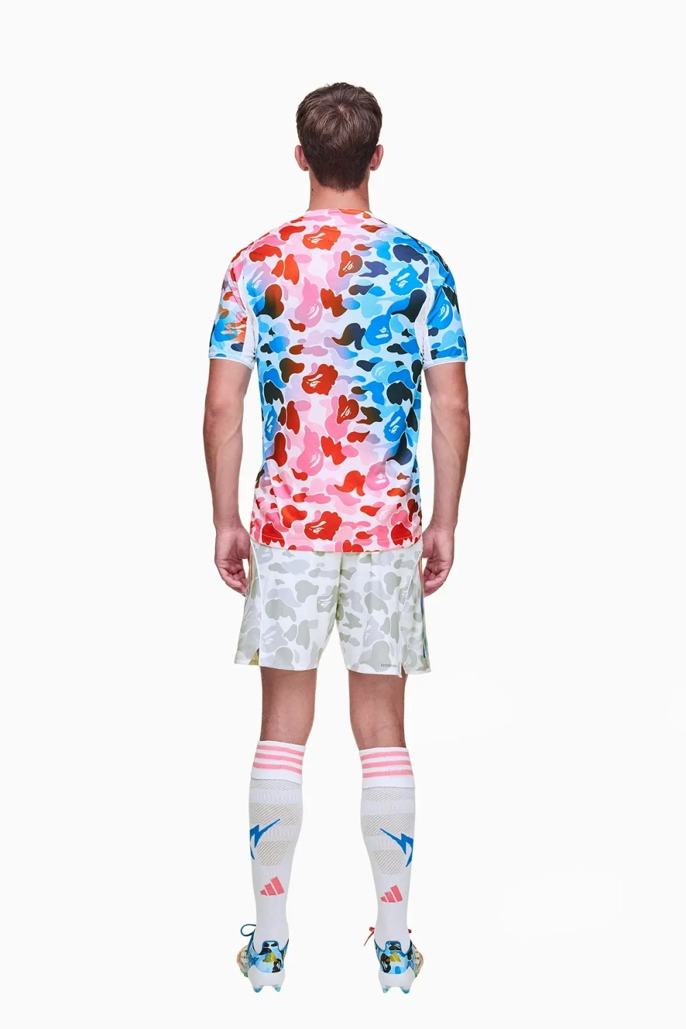 Шорты adidas x BAPE - многоцветный