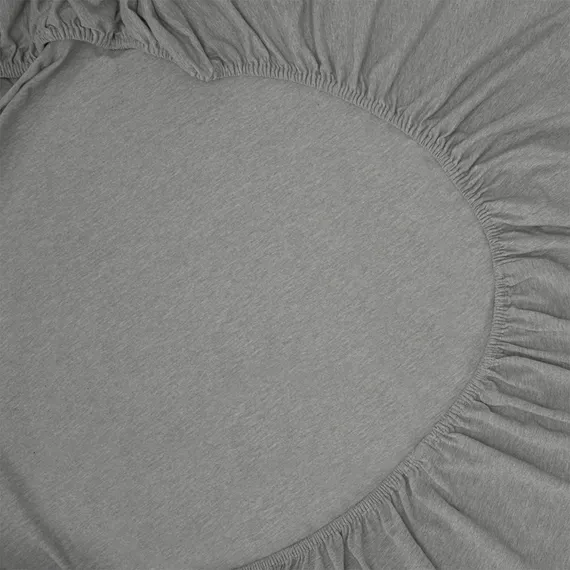 Простыня на резинке из хлопкового трикотажа серого цвета из коллекции essential