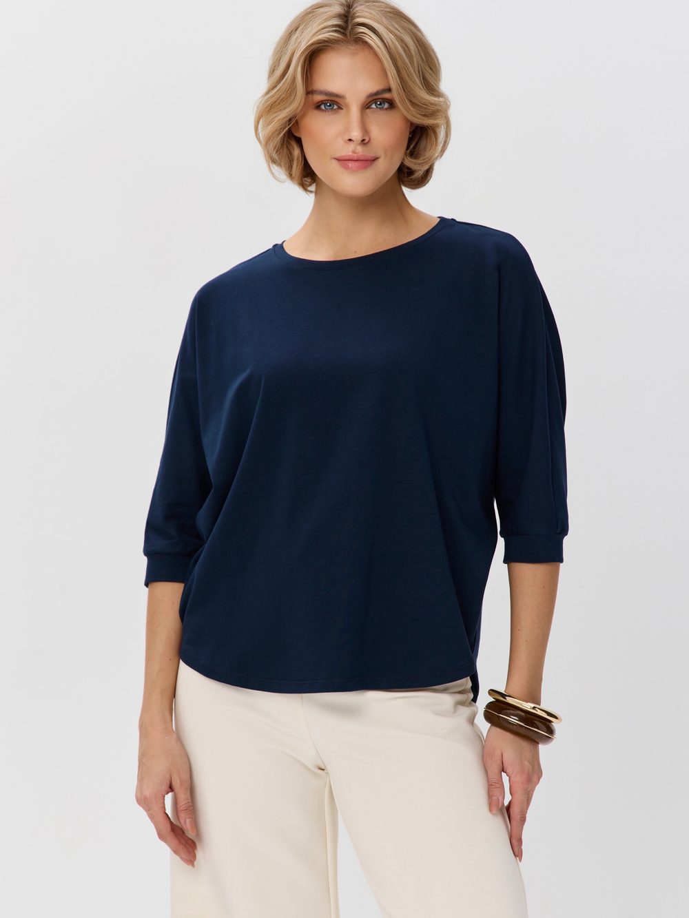 Свободная футболка летучая мышь с рукавом 3/4