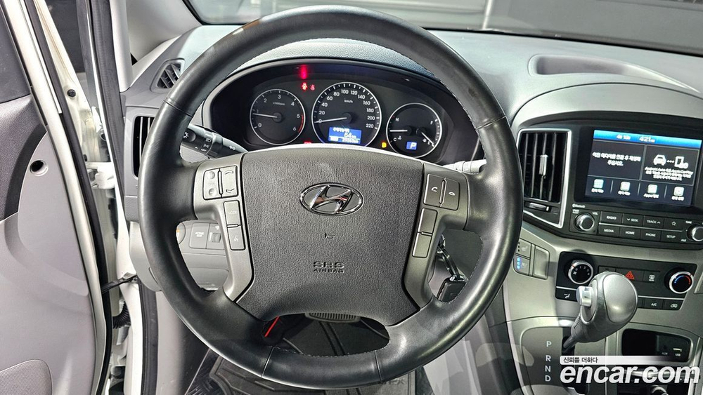Hyundai The New Grand Starex Van 3-х местный (01.2020)