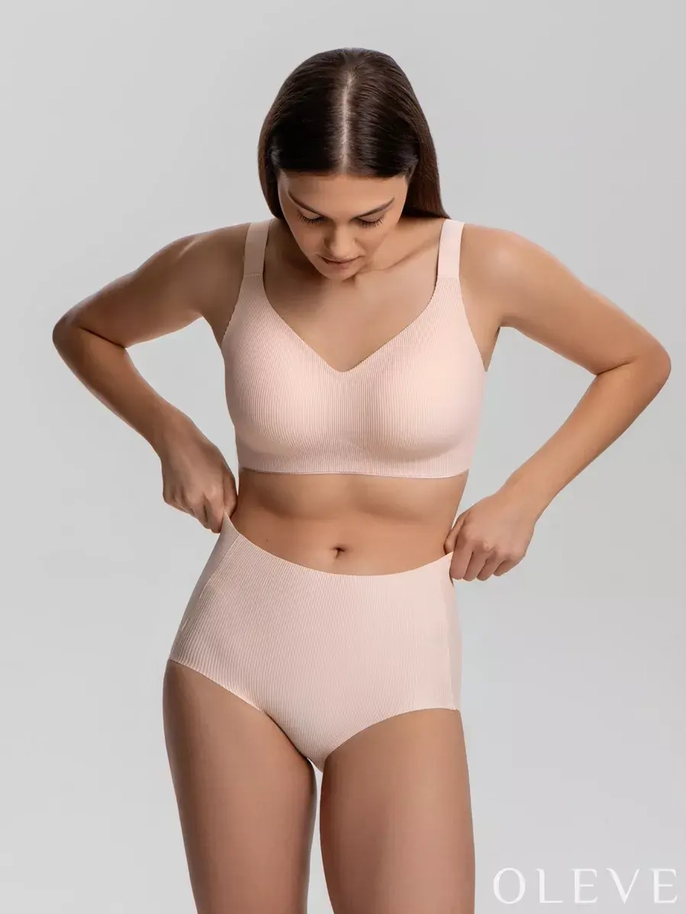 Бесшовный бюстгальтер Plus size