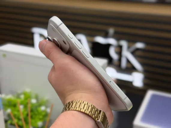 Б/У Телефон Apple iPhone 17 Pro 512gb Silver 100% (HPXG4Y5YGD)