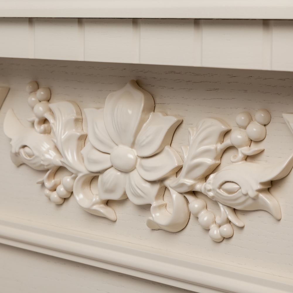 Каминокомплект Real Flame Dacota WT с очагом Eugene