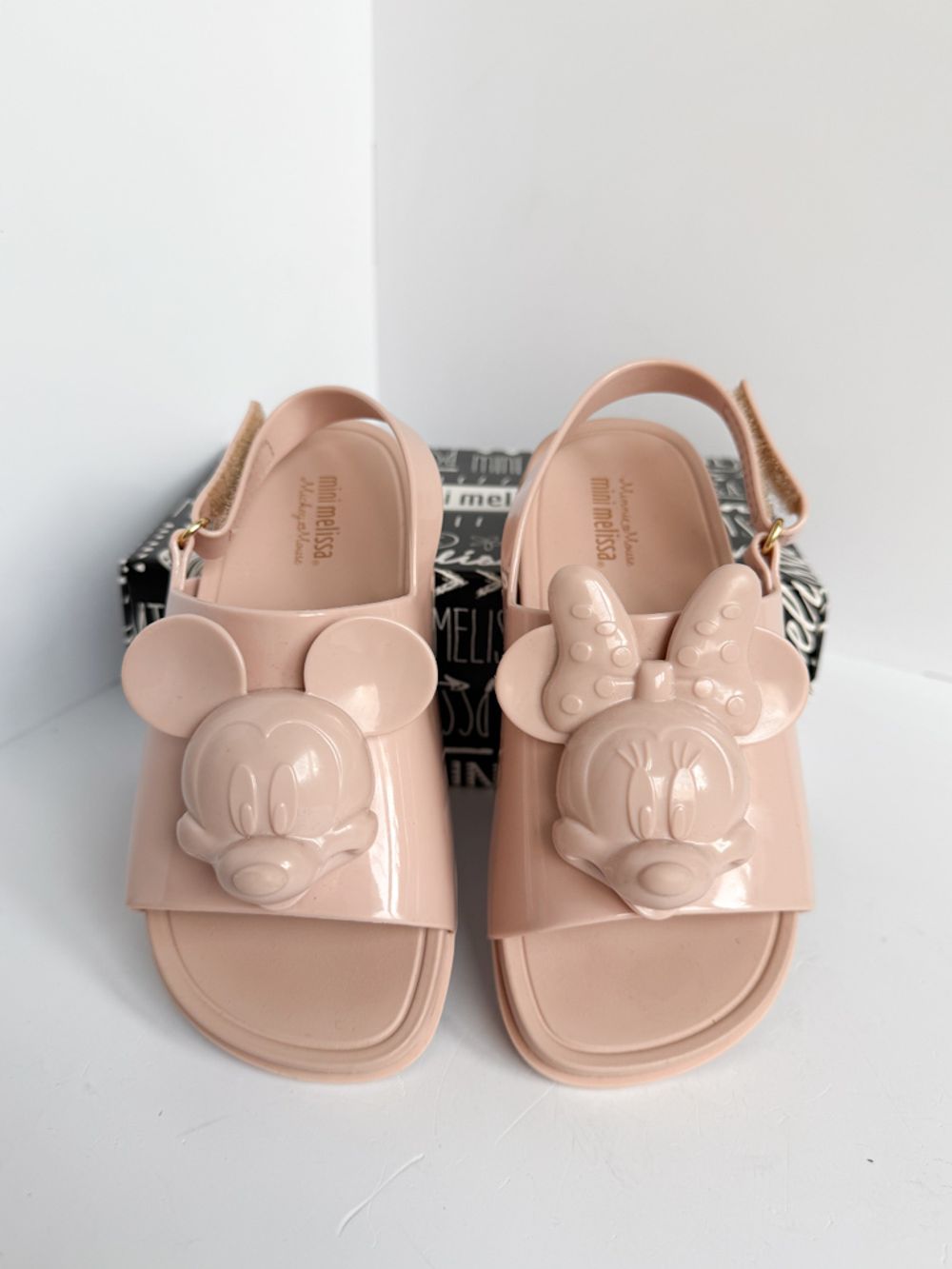 Новые босоножки Mini Melissa, 28