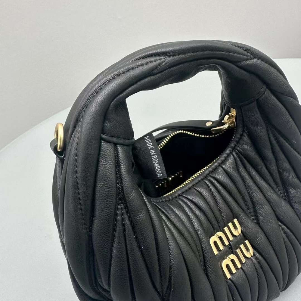 Miu Miu Wander matelassé hobo mini-bag