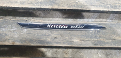 Молдинг решетки радиатора Mercedes E (W213) 16-20 Б/У Оригинал A2138880473