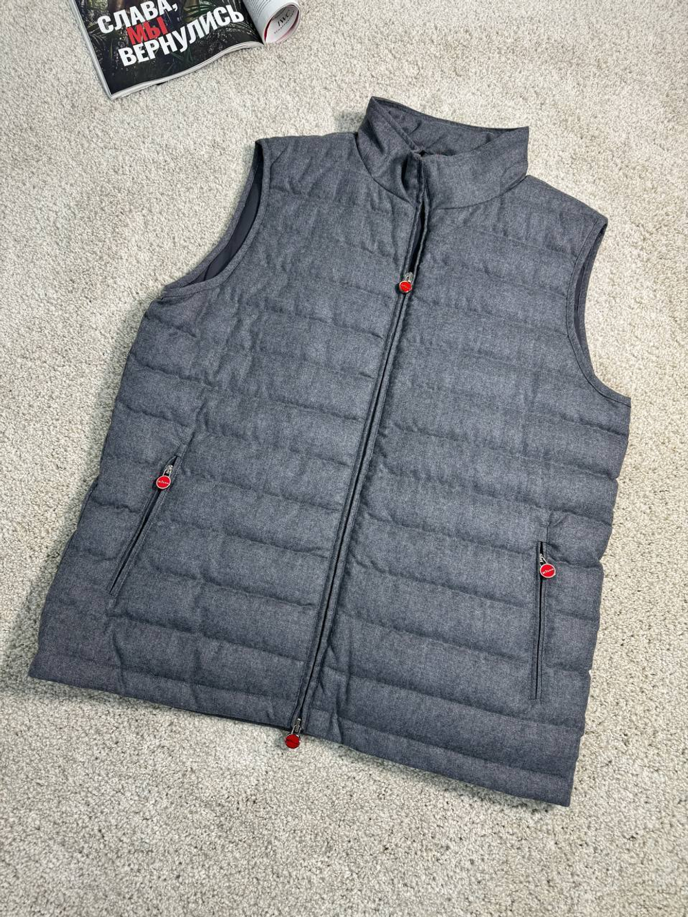 Безрукавка Kiton