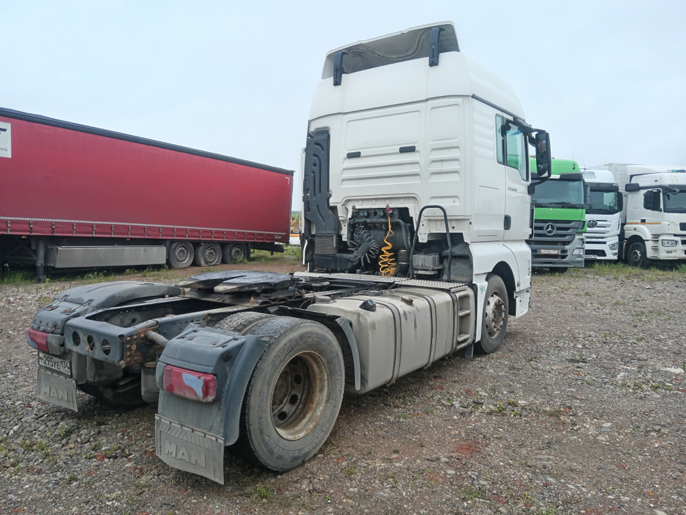 MAN TGX 4x2 Седельный тягач 18.400 4x2 BLS (Дизельный, 10,5 л, 400 л.с., АТ)