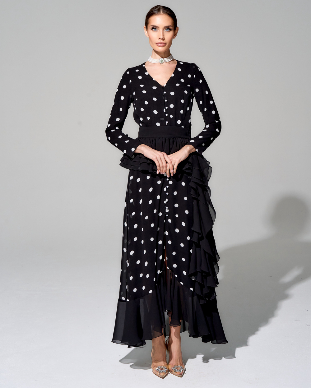 Платье длины миди из премиального шифона