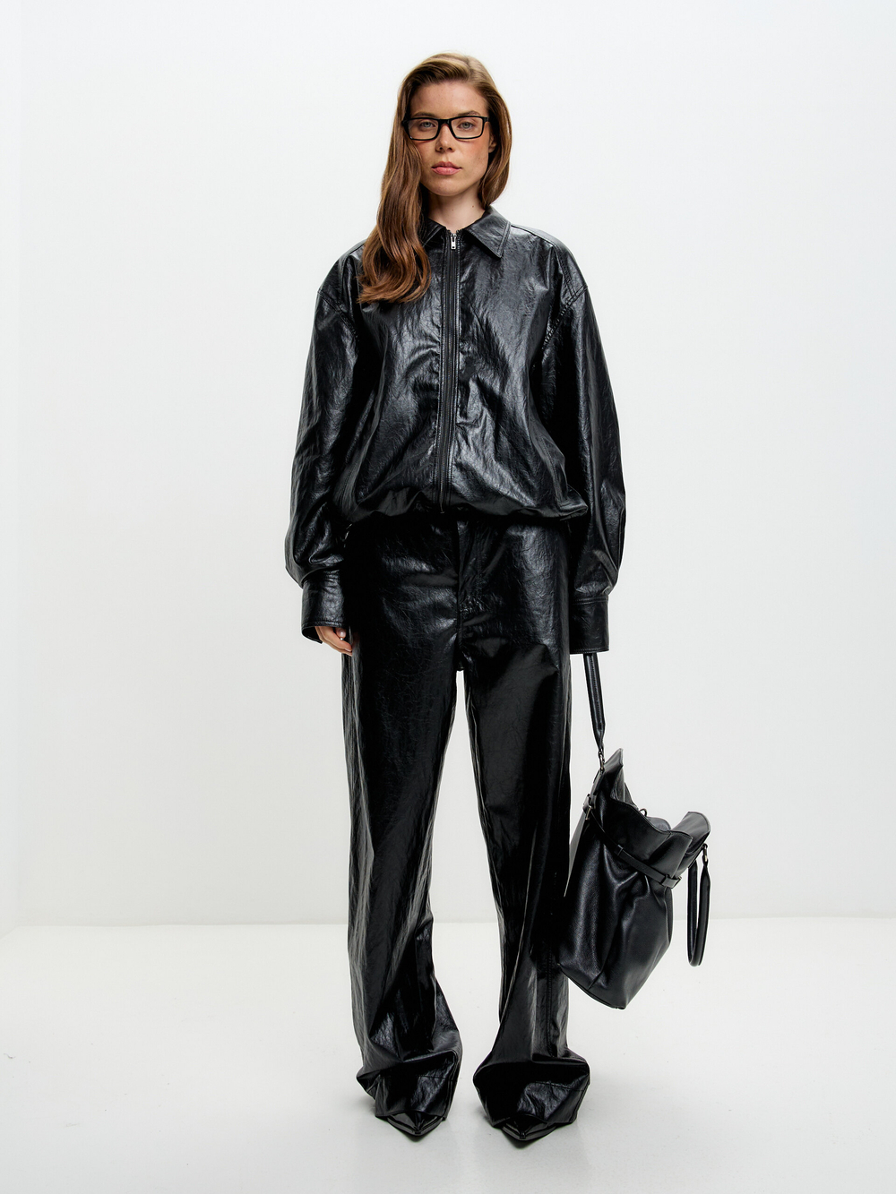 Брюки из экокожи UNI