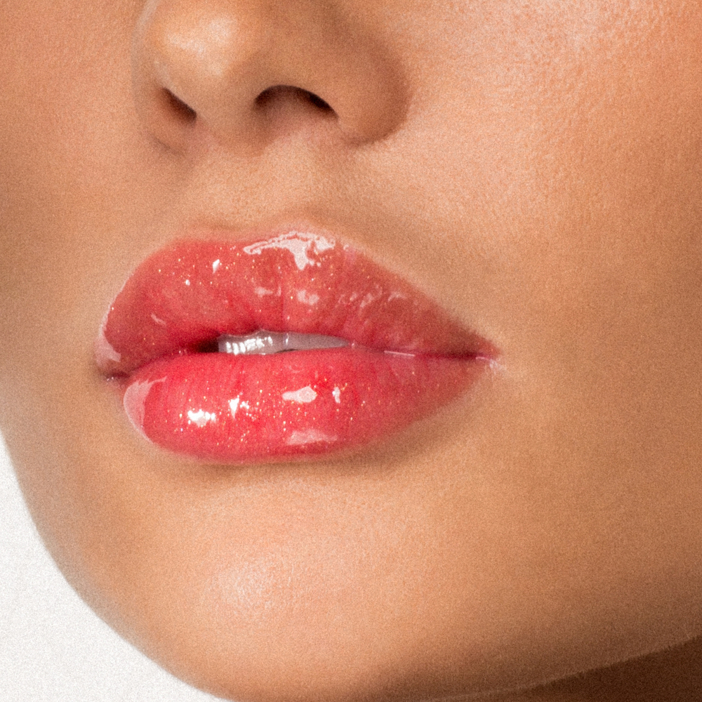 LUSCIOUS LIPS блеск-плампер №321 Are You Red-dy 7ml